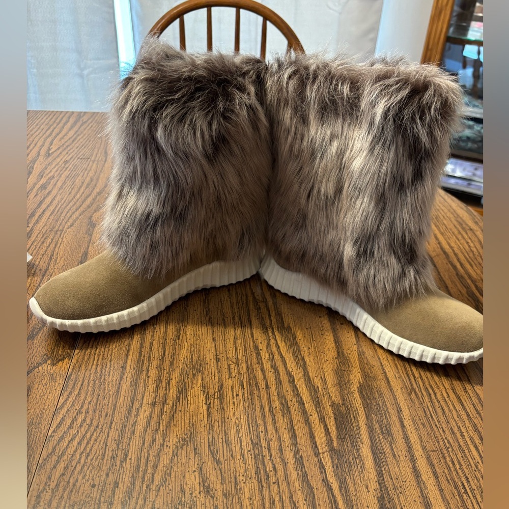 NWOT women’s Johnston & Murphy Real Brisa Shearling Lamb fur boots size 8 - Picture 3 of 7